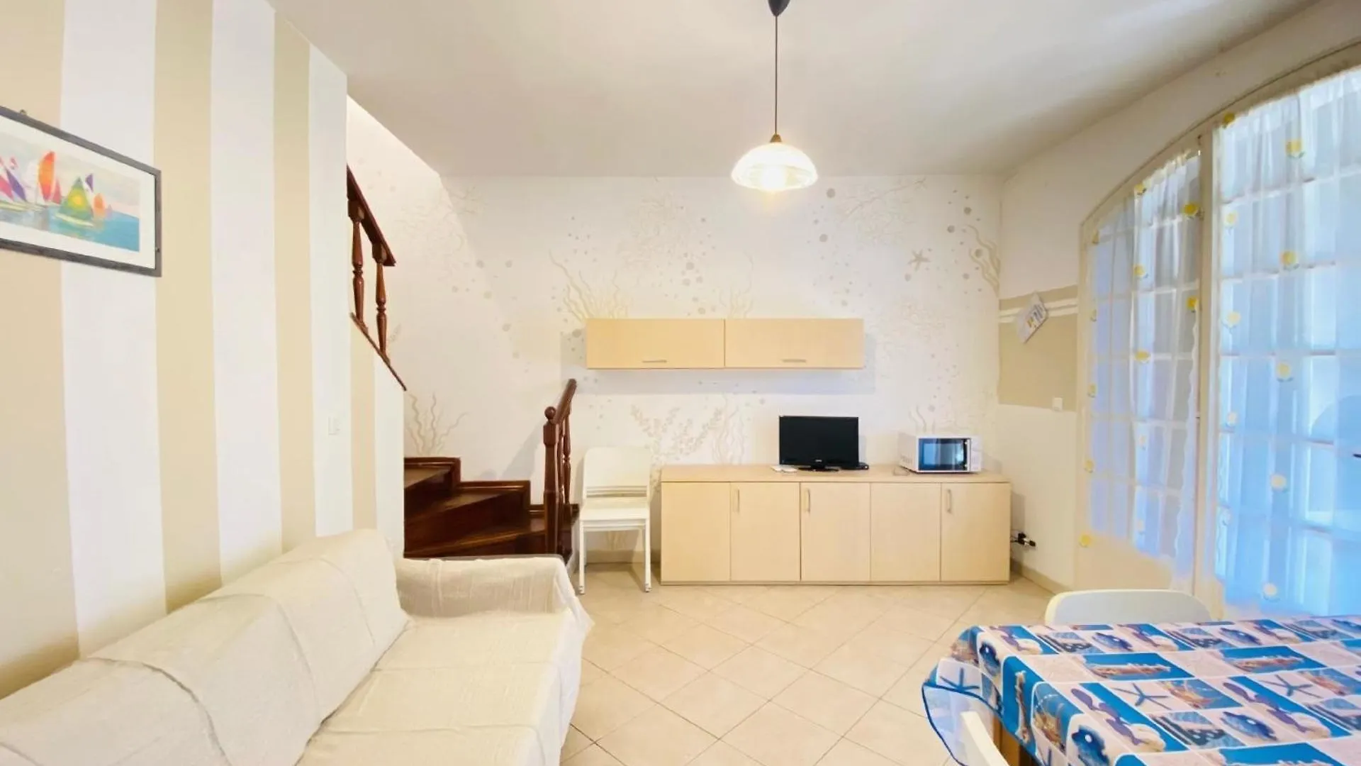 Ferienhaus In Lido Delle Nazioni Mit Privatem Garten
