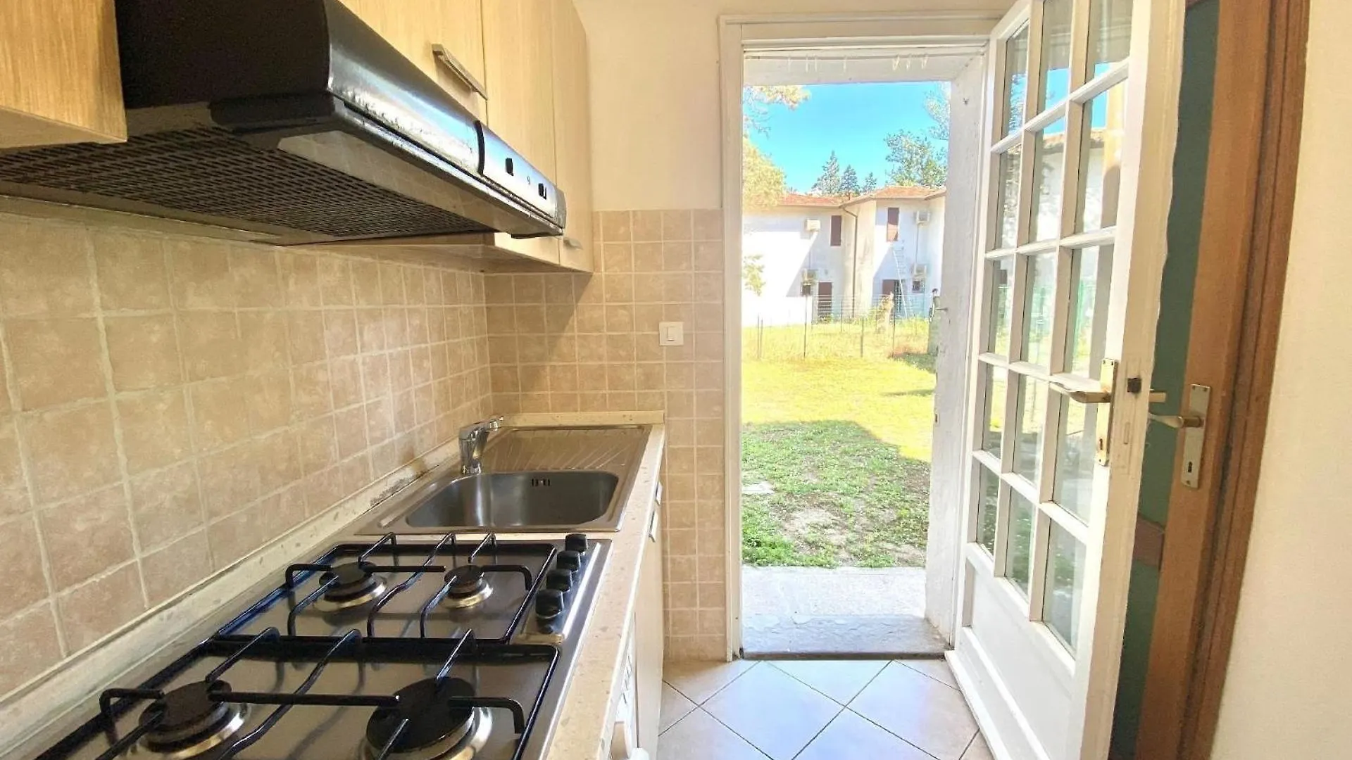 Ferienhaus In Lido Delle Nazioni Mit Privatem Garten 0*,