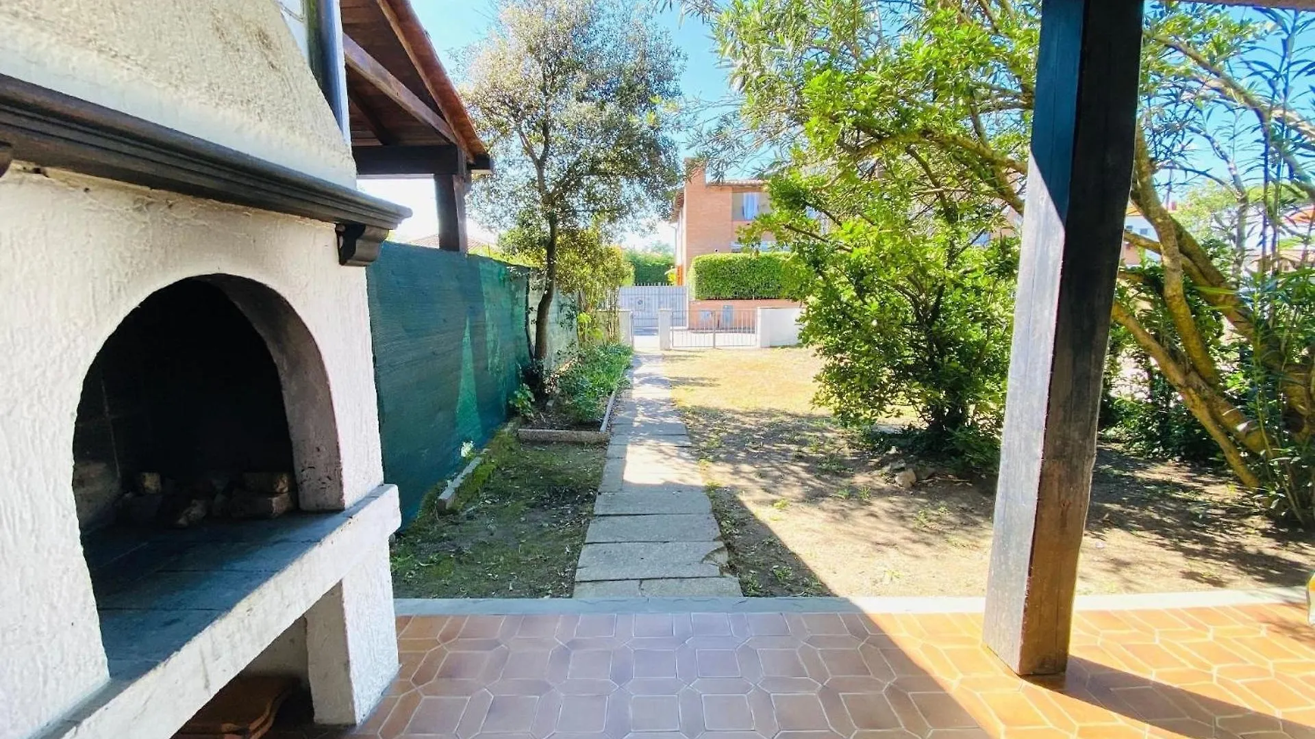 Ferienhaus In Lido Delle Nazioni Mit Privatem Garten Itálie