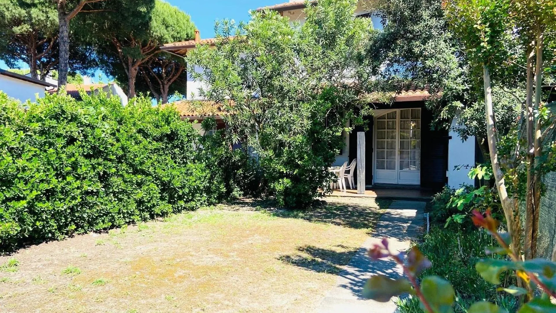 Ferienhaus In Lido Delle Nazioni Mit Privatem Garten 0*,  Italy
